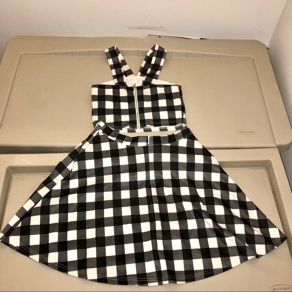 Lucy Paris 2 piece Summer/ Spring Plaid Flirty Set - Picture 3 of 4